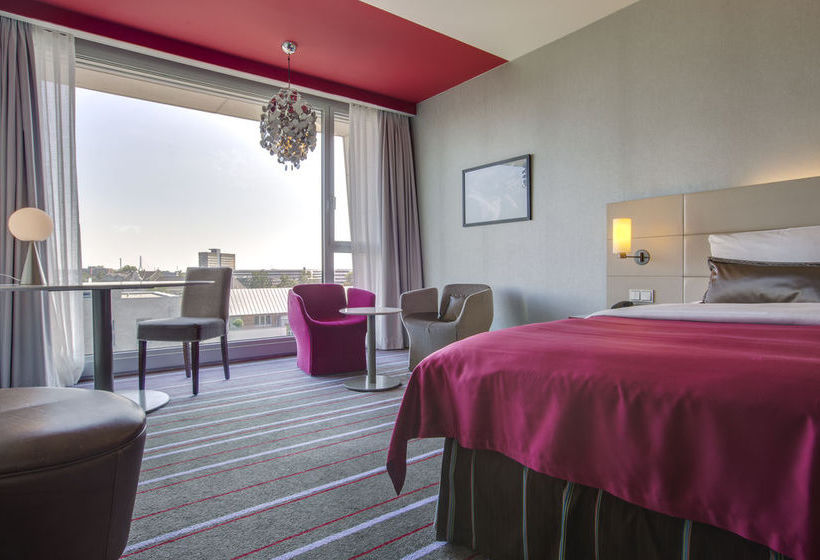 Radisson Blu Media Harbour Hotel 14