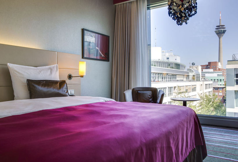 Radisson Blu Media Harbour Hotel 17