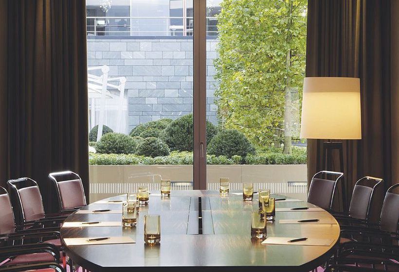 Radisson Blu Media Harbour Hotel 7