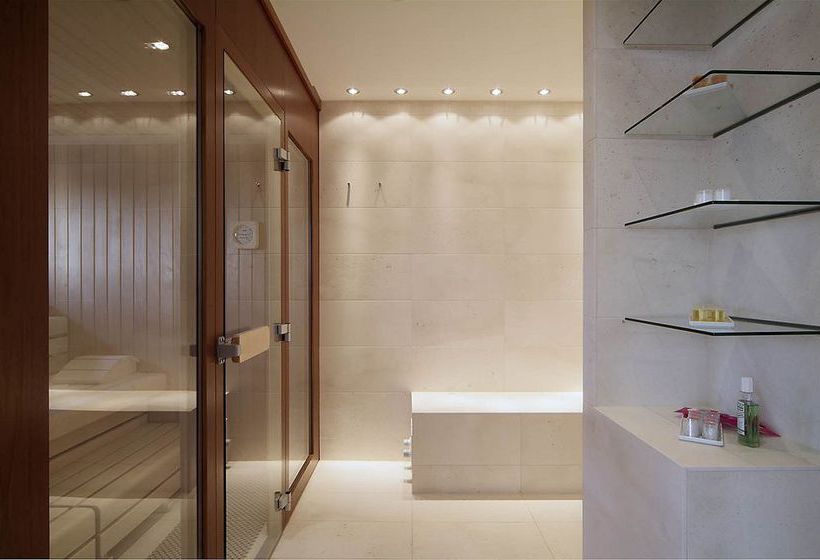 Radisson Blu Media Harbour Hotel 9