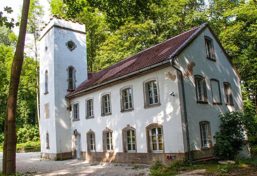 Hotel Schloss Burgellern 1