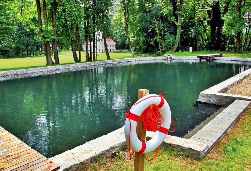 Hotel Schloss Burgellern 14