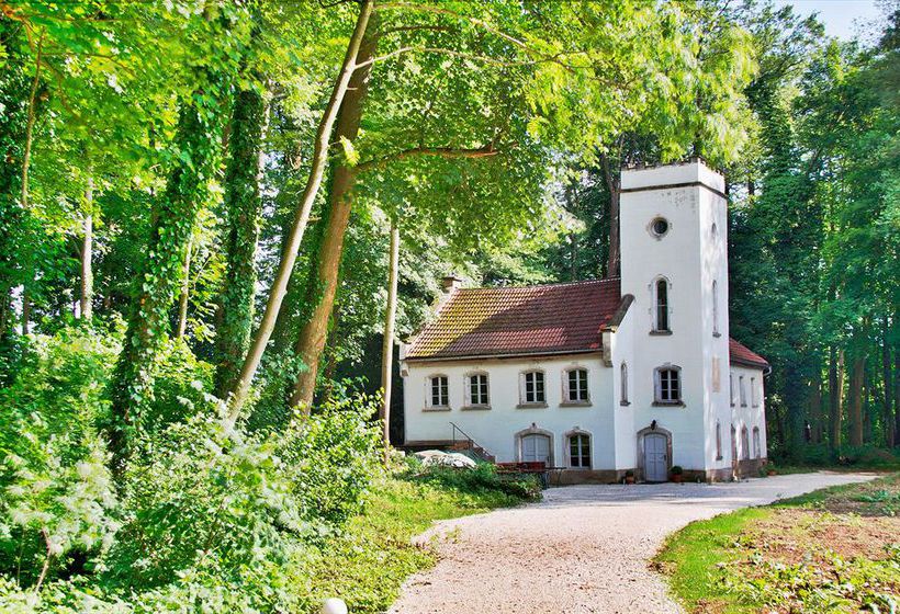 Hotel Schloss Burgellern 4