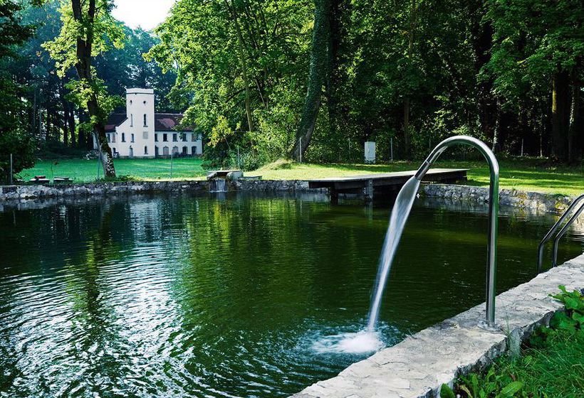 Hotel Schloss Burgellern 9