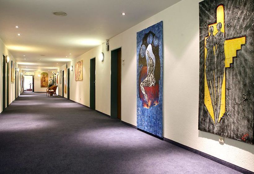 Top Cityline Hotel Elisenhof 13