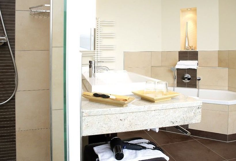 Top Cityline Hotel Elisenhof 18