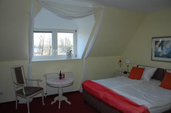 Alago Hotel Am See 8