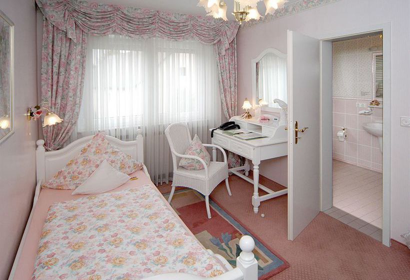 Ambient Hotel Am Europakanal 1