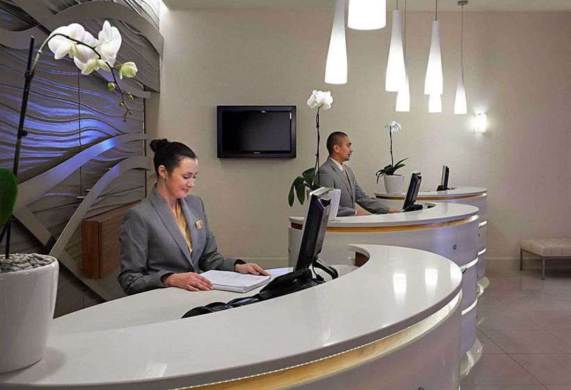 Novotel Cathedral Square 1