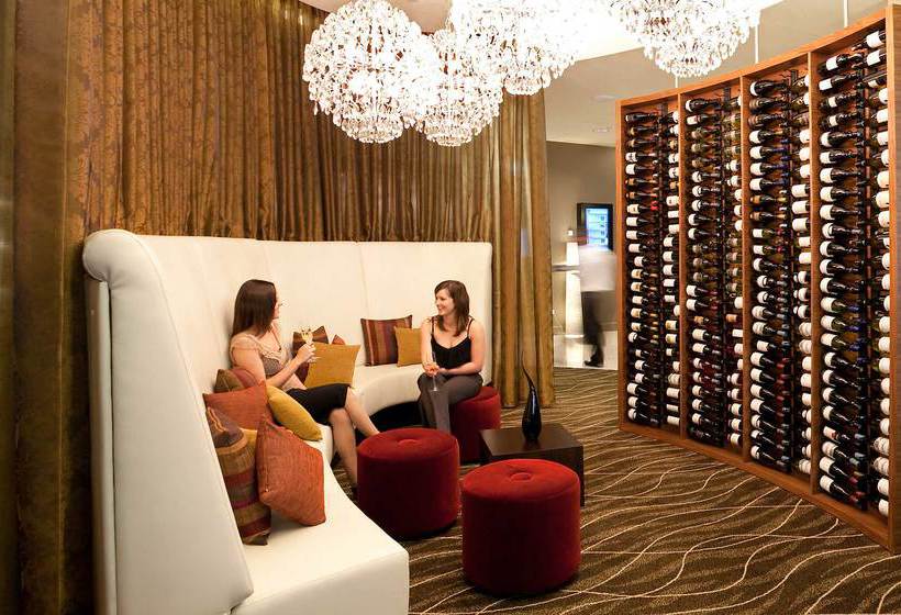 Novotel Cathedral Square 17