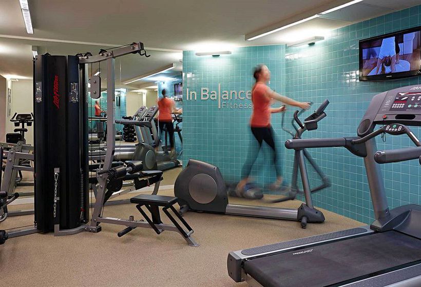 Novotel Cathedral Square 6