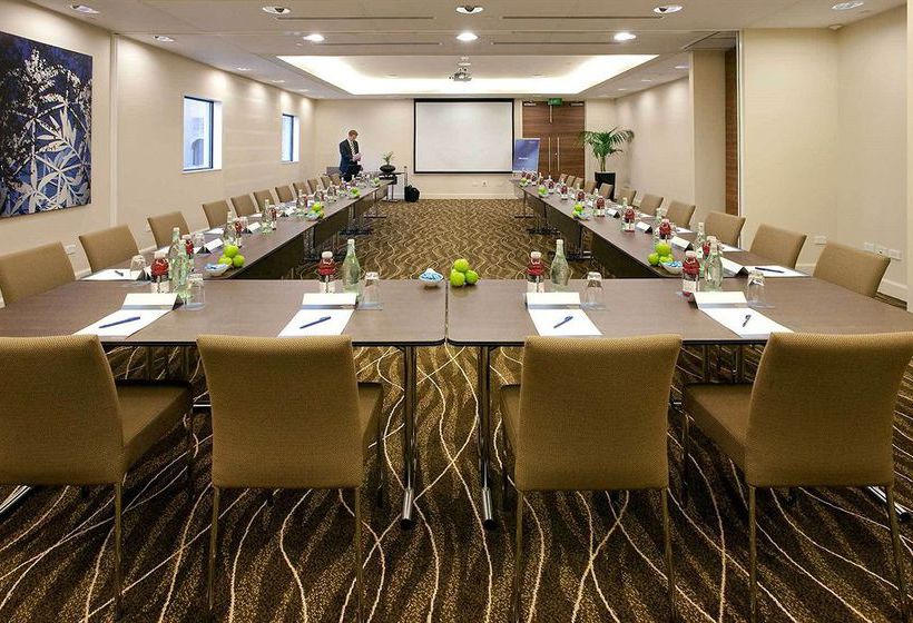 Novotel Cathedral Square 8