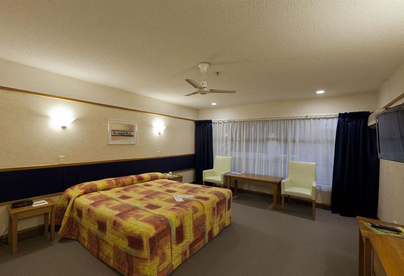 Distinction Hamilton Hotel & Conference Centre 8