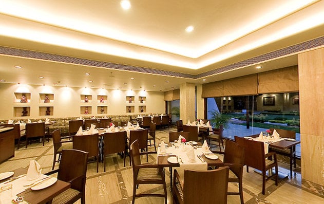 Radisson Hotel Khajuraho 3