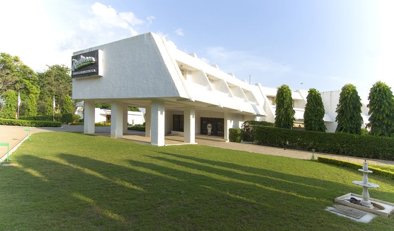 Radisson Hotel Khajuraho 4