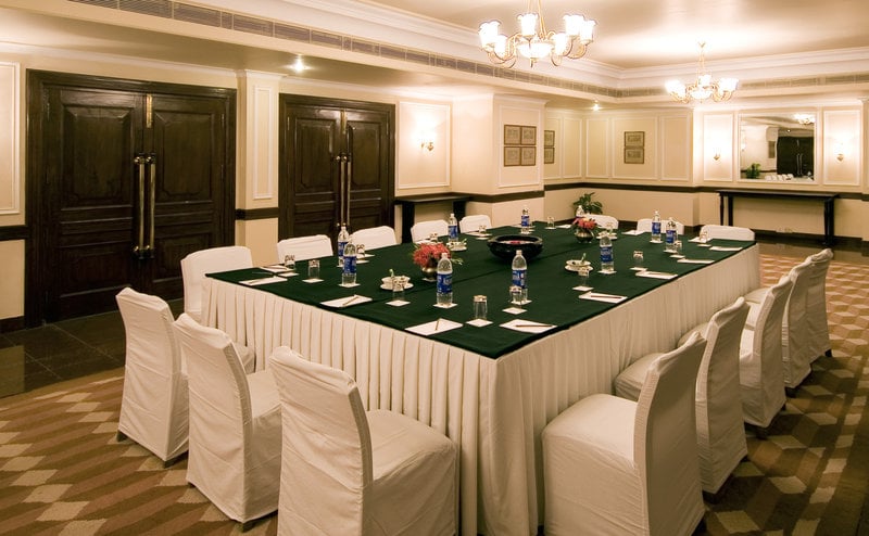 Radisson Hotel Khajuraho 5