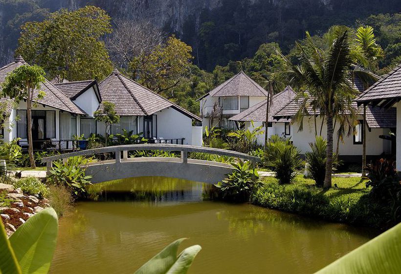 Peace Laguna Resort 1