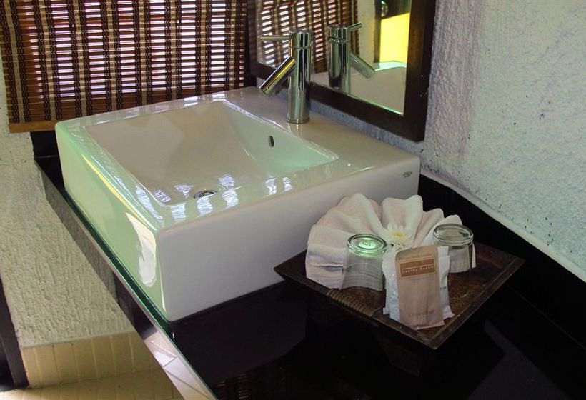 Peace Laguna Resort 13