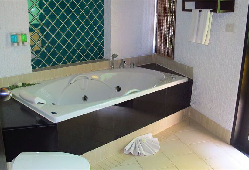 Peace Laguna Resort 17