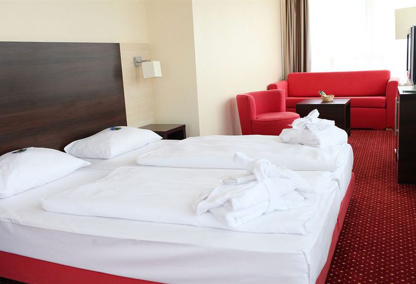 Hotel Azimut Berlin City South 17