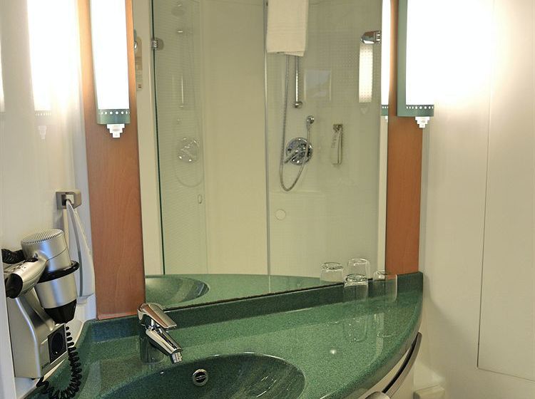 Hotel Ibis Frankfurt City Messe 16