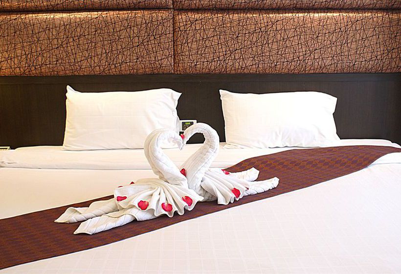 Hotel Royal Orchid Resort 5