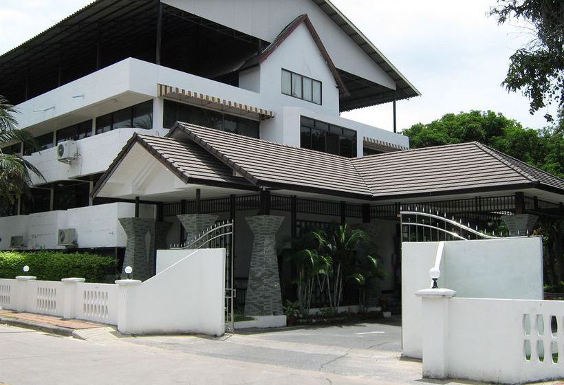 Hotel Royal Orchid Resort 6