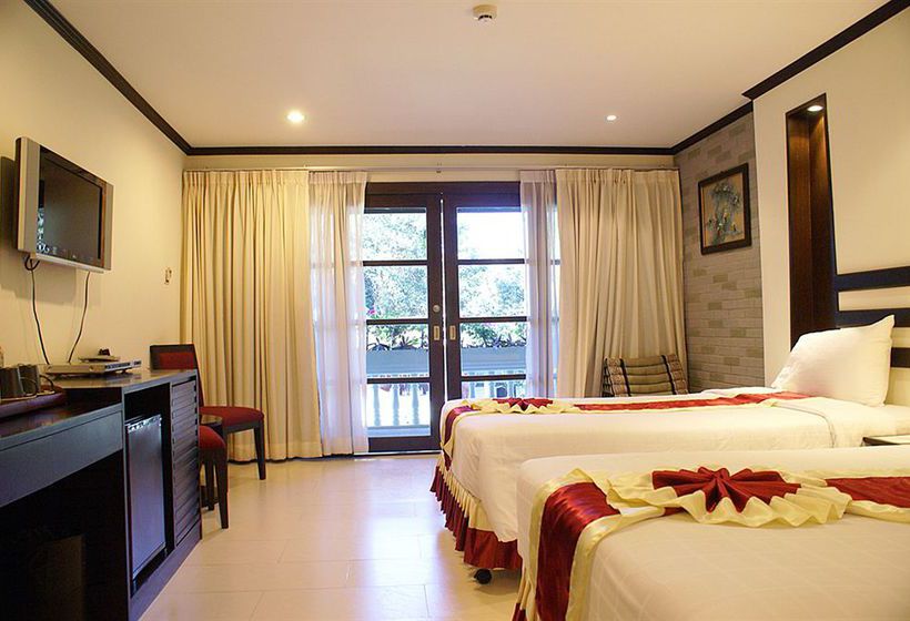 Hotel Royal Orchid Resort 8