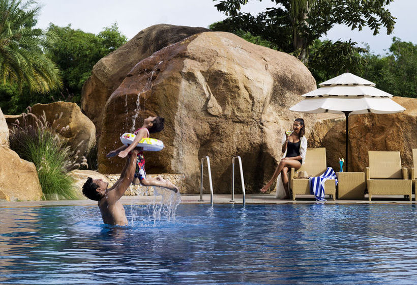 Novotel Hyderabad Convention Centre 8