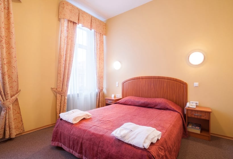 Hotel Comfitel Primavera 3