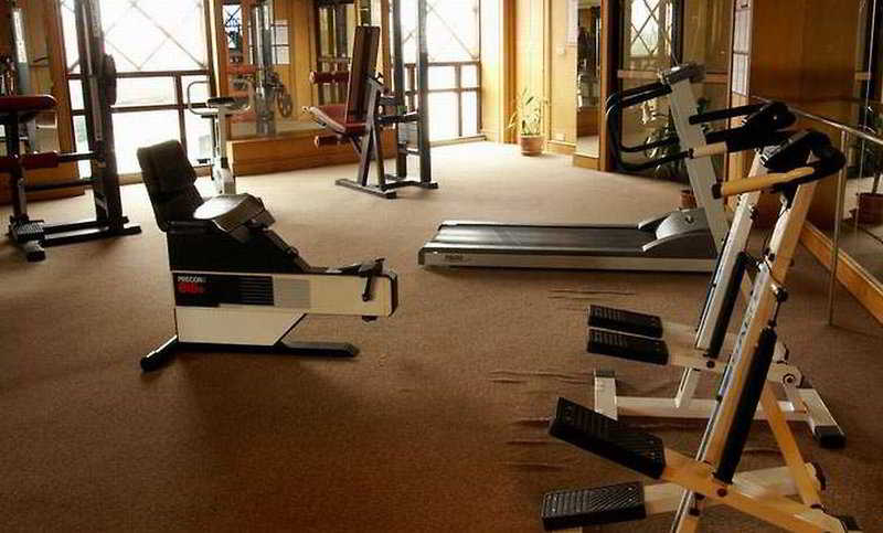 Hotel Thumrin Thana 11