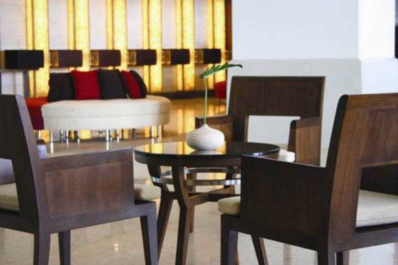 Richmond Stylish Convention Hotel 8