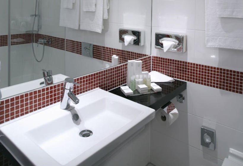 Hotel Holiday Inn München - Leuchtenbergring 11