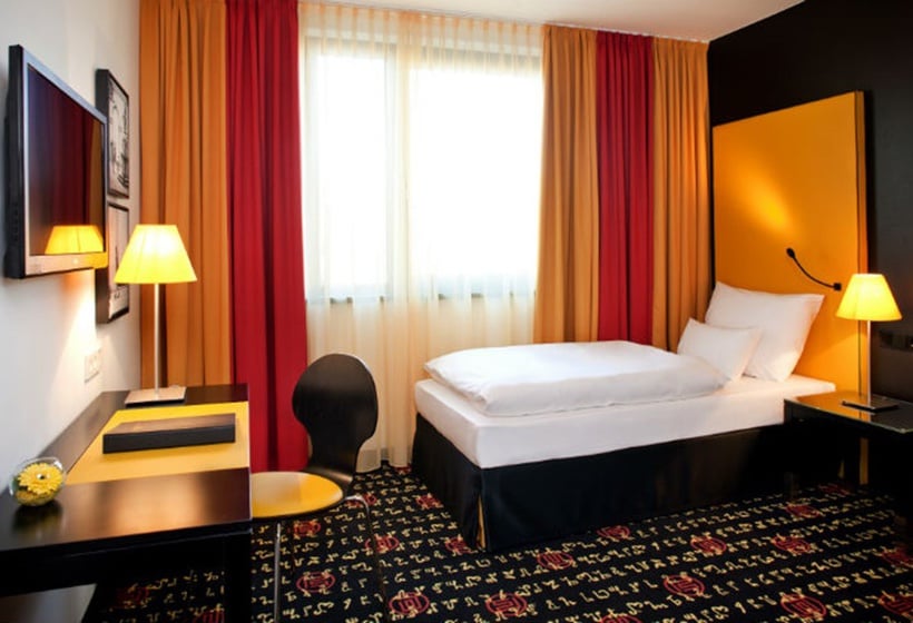 Hotel Holiday Inn München - Leuchtenbergring 12