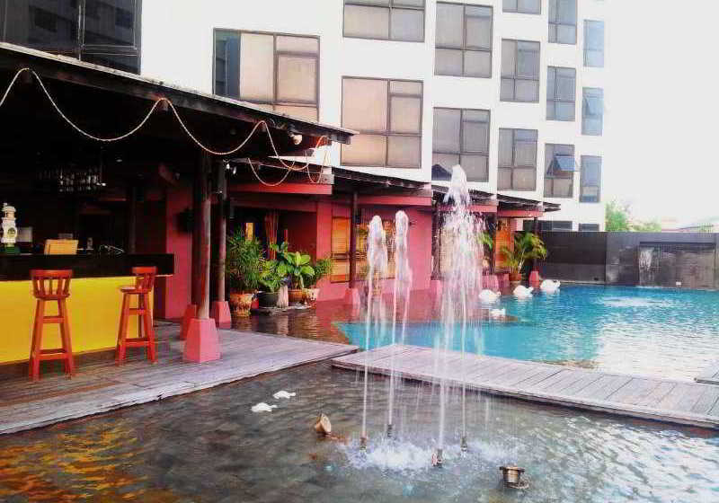 Hotel The Seasons Pattaya 10