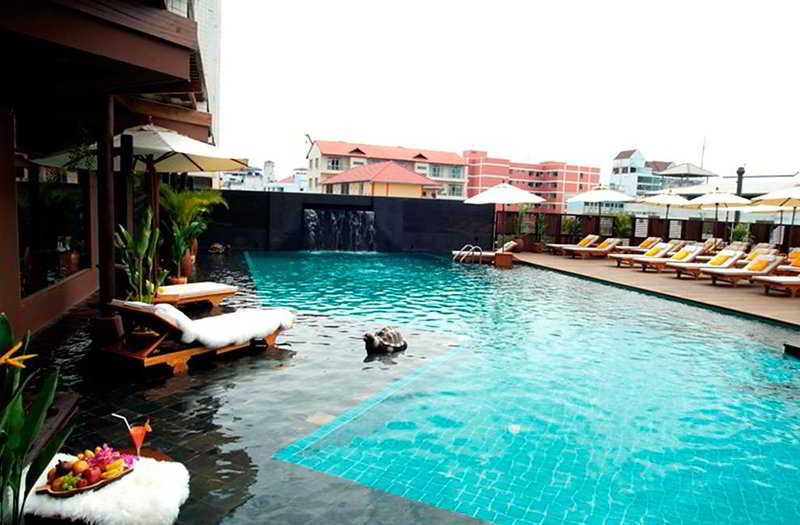 Hotel The Seasons Pattaya 14