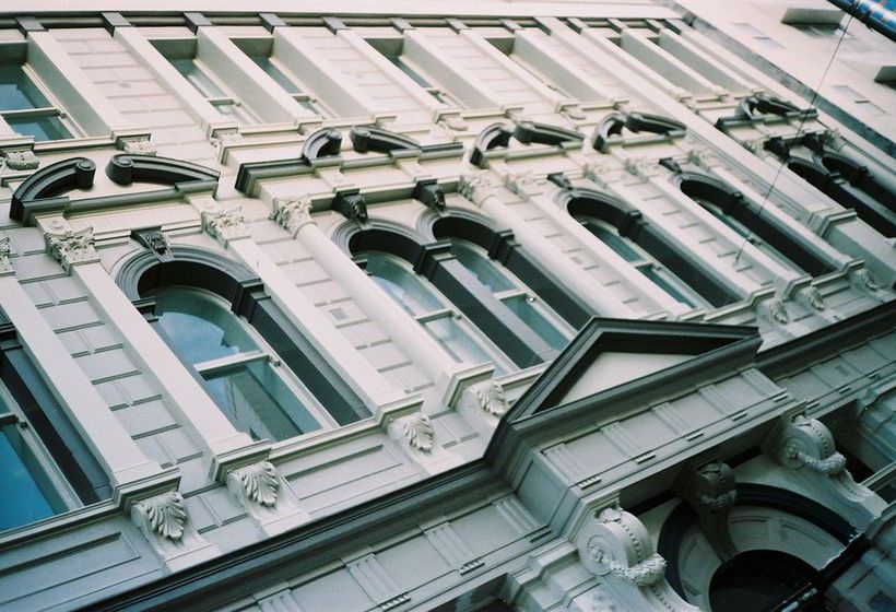 Hotel Nomads Capital 7