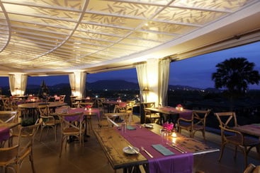 Hotel The Pavilions Phuket - Adults Only 4