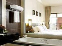 Hotel Mercure Patong Beach 1