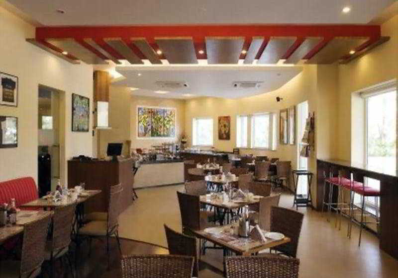 Hotel Lemon Tree Hinjawadi 14