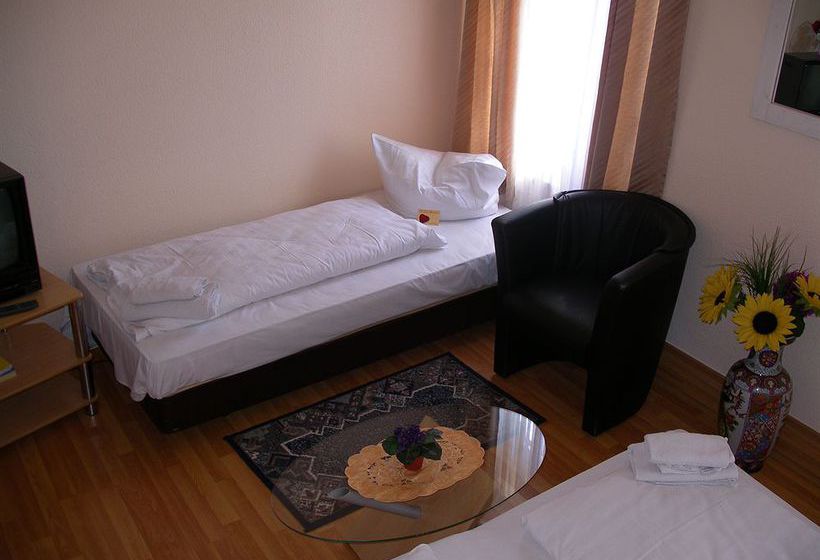 Hotel Garni Djaran 8
