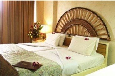 Tipchang Lampang Hotel 11