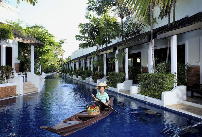 Hotel The Access Resort & Villas 11