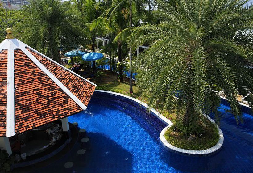 Hotel The Access Resort & Villas 6