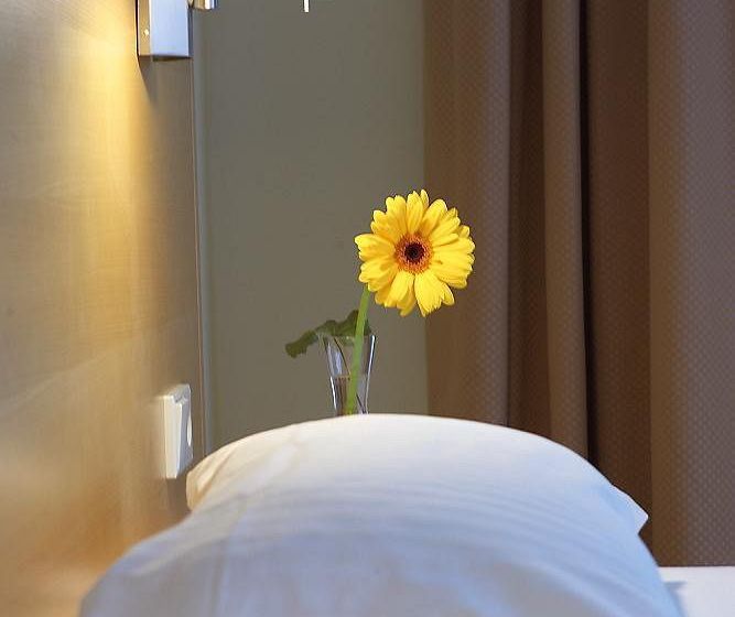 Airporthotel Berlin Adlershof 10