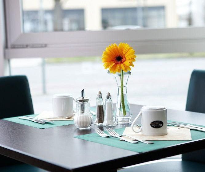 Airporthotel Berlin Adlershof 11