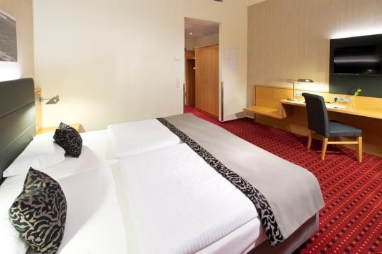 Airporthotel Berlin Adlershof 13