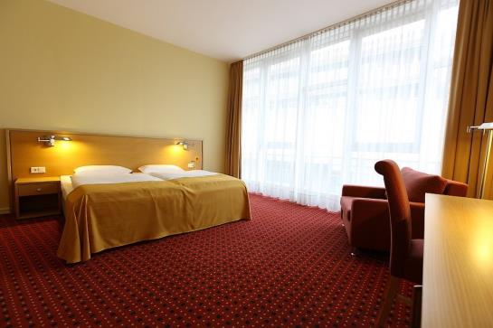 Airporthotel Berlin Adlershof 15