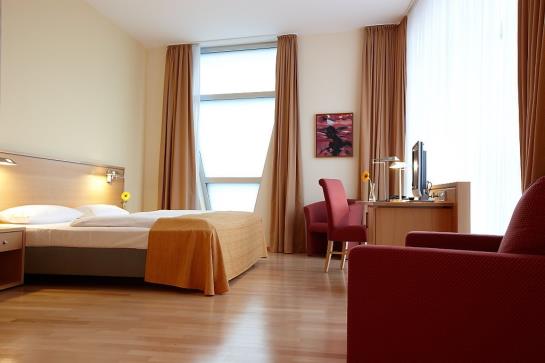 Airporthotel Berlin Adlershof 20