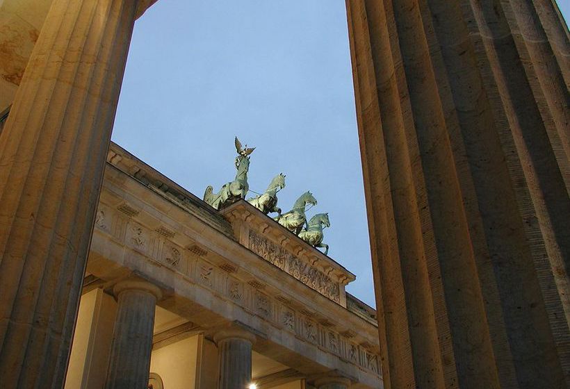 Airporthotel Berlin Adlershof 3